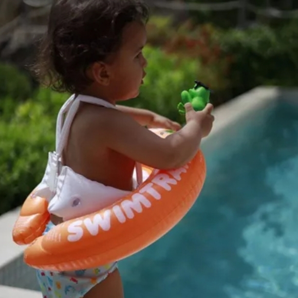 FREDS SWIM ACADEMY SWIMTRAINER Classic Orange, Baby Pool Float Ring for Toddlers - Picture 4 of 8